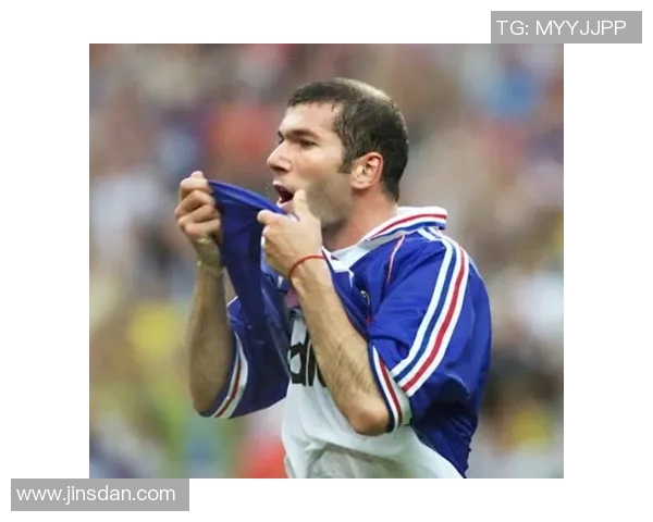 足球小土豆是谁 盘点这位球场新星的成长之路与惊艳表现